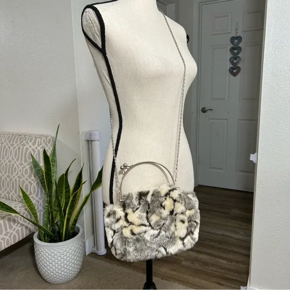 Adorable Faux Fur Mini Handbag Purse Asymmetrical Handle Silver Hardware Clean - Picture 2 of 15